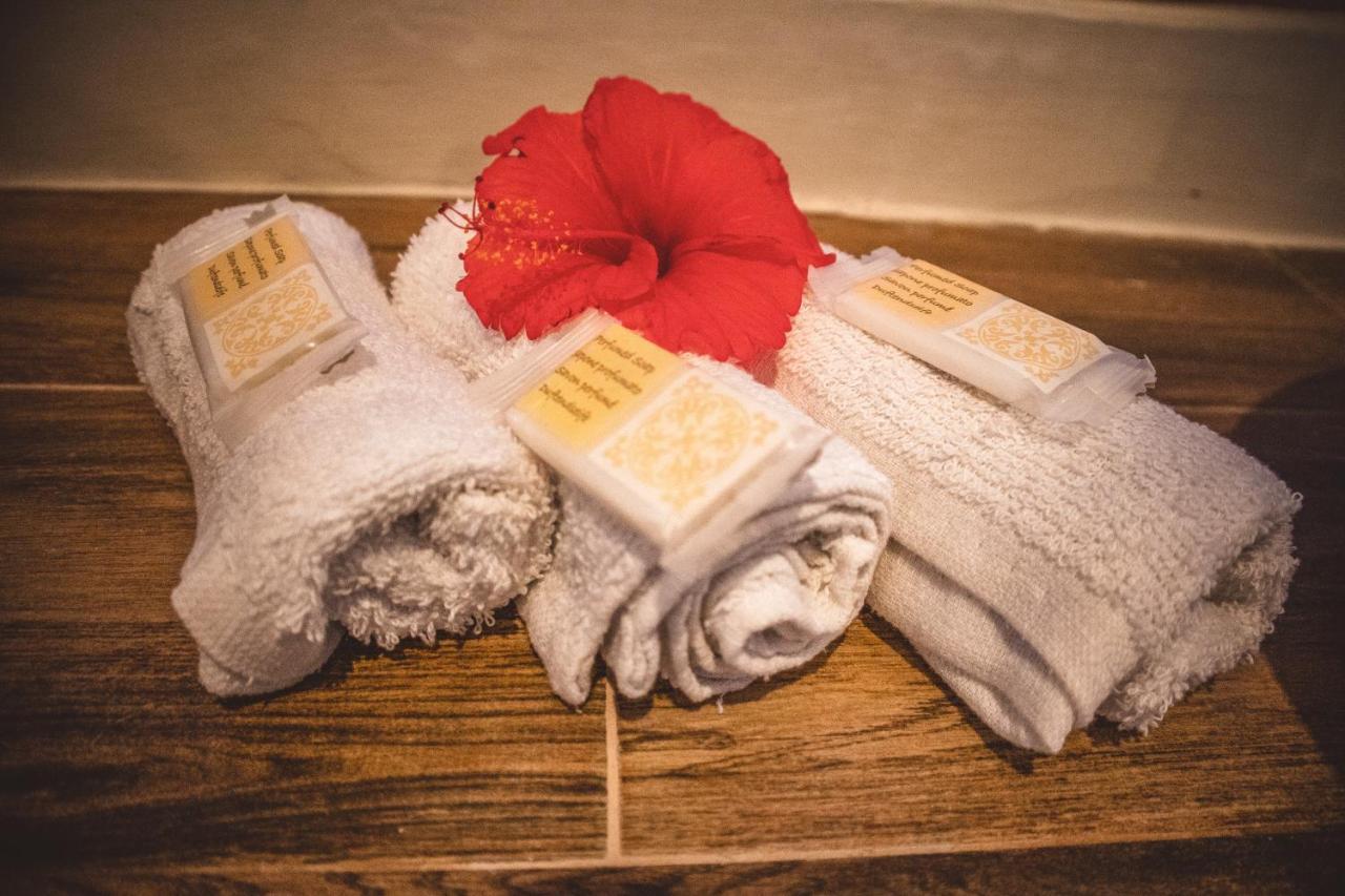 Zanzibella Hotel & Spa Кивенга Екстериор снимка A set of towels and soap