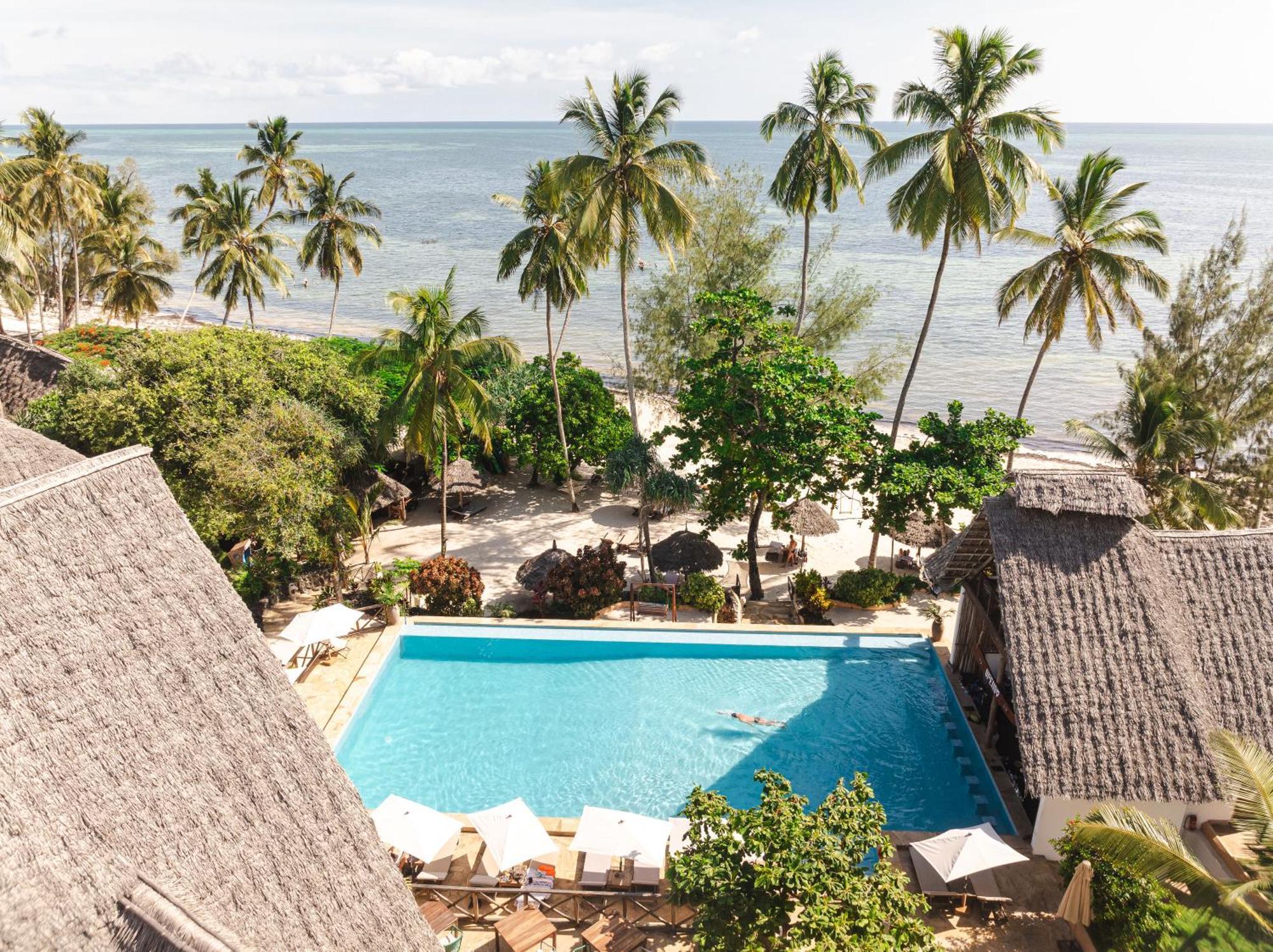 Zanzibella Hotel & Spa Кивенга Екстериор снимка View of the pool at the hotel